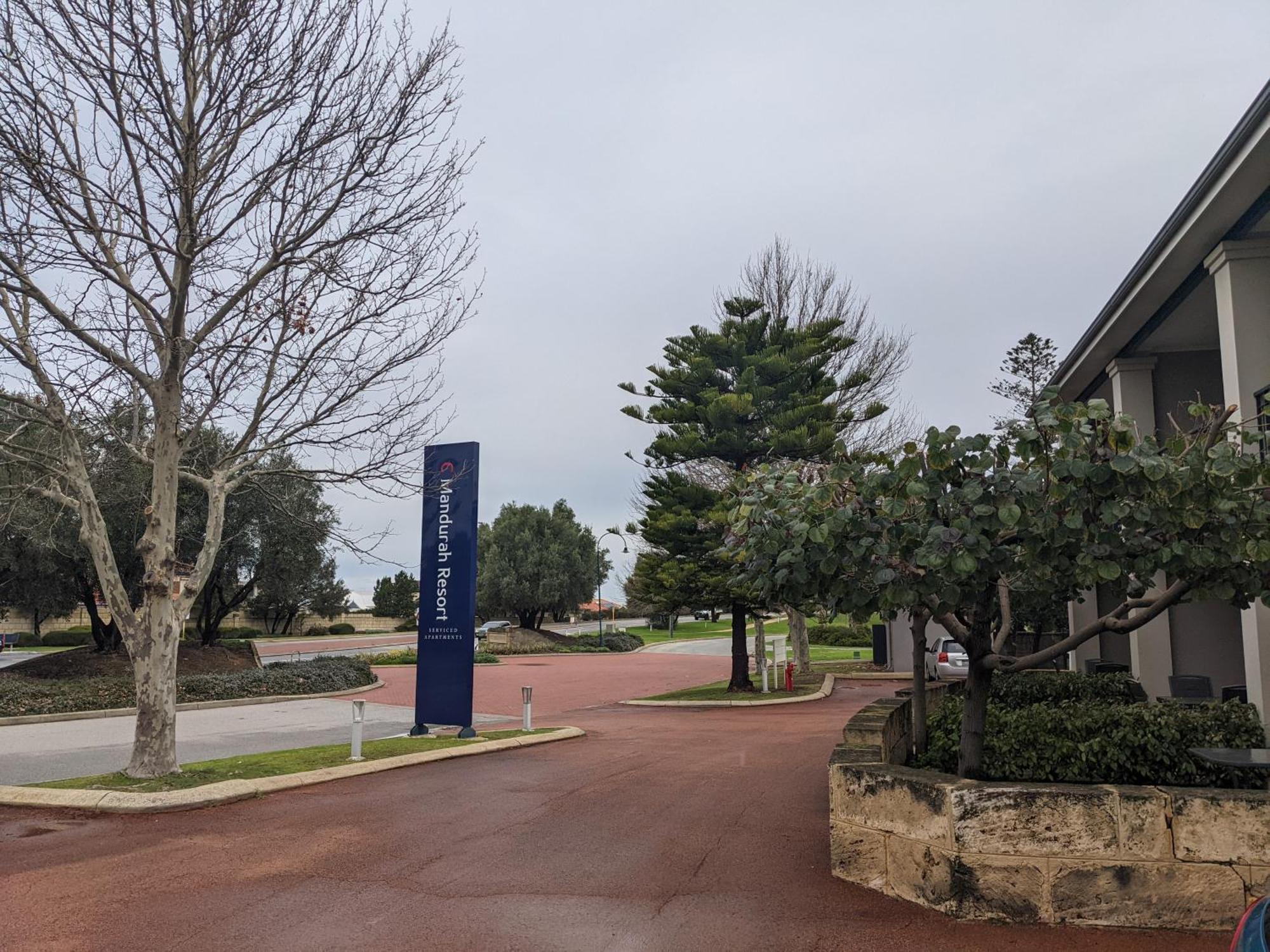 C Mandurah Apartment Resort Exterior photo