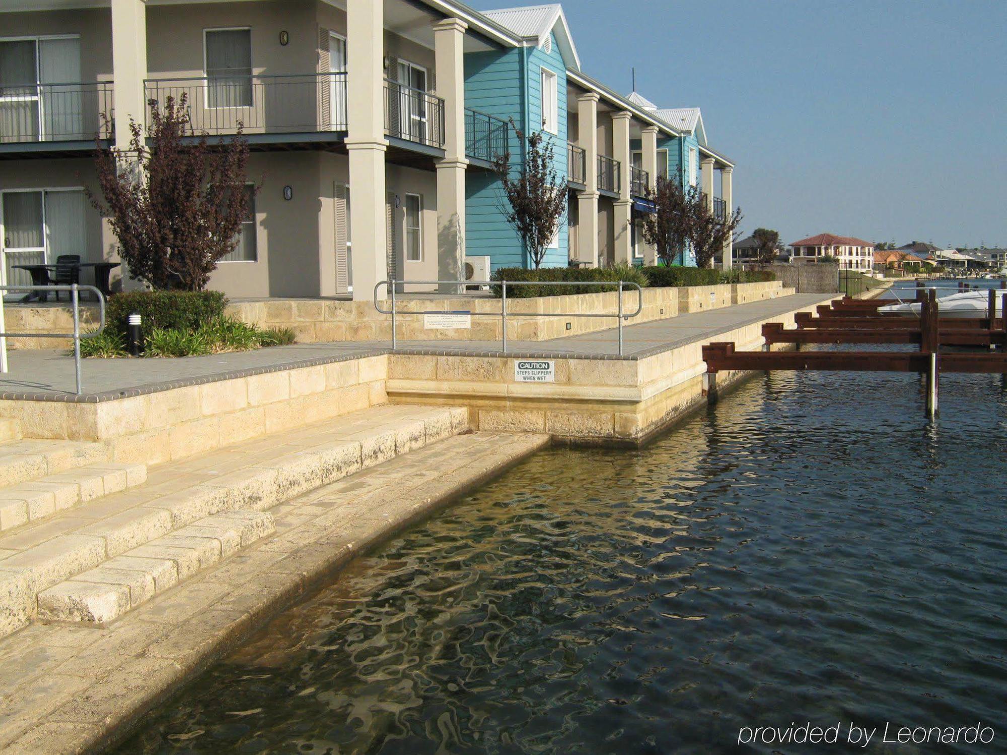 C Mandurah Apartment Resort Exterior photo