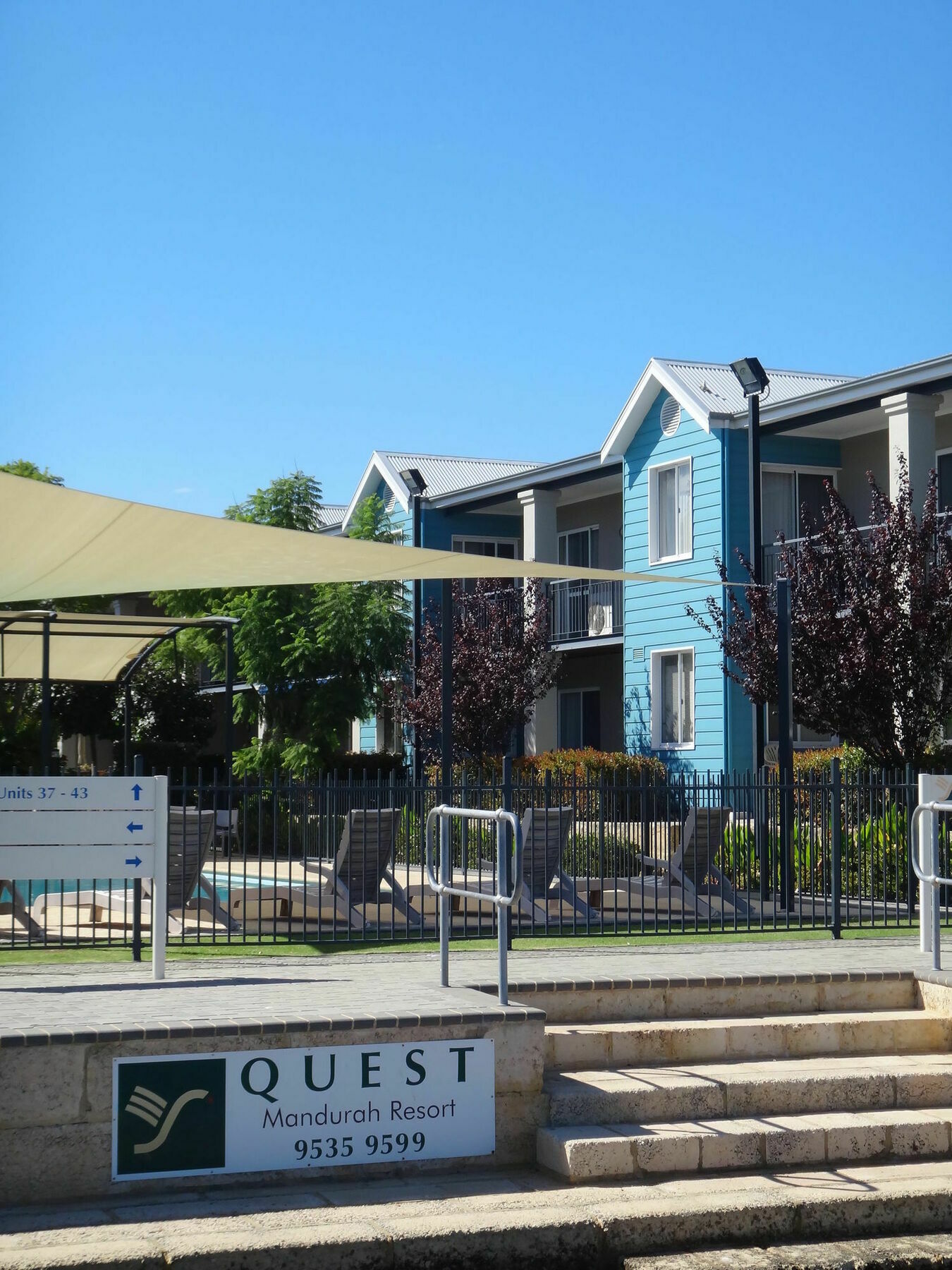 C Mandurah Apartment Resort Exterior photo