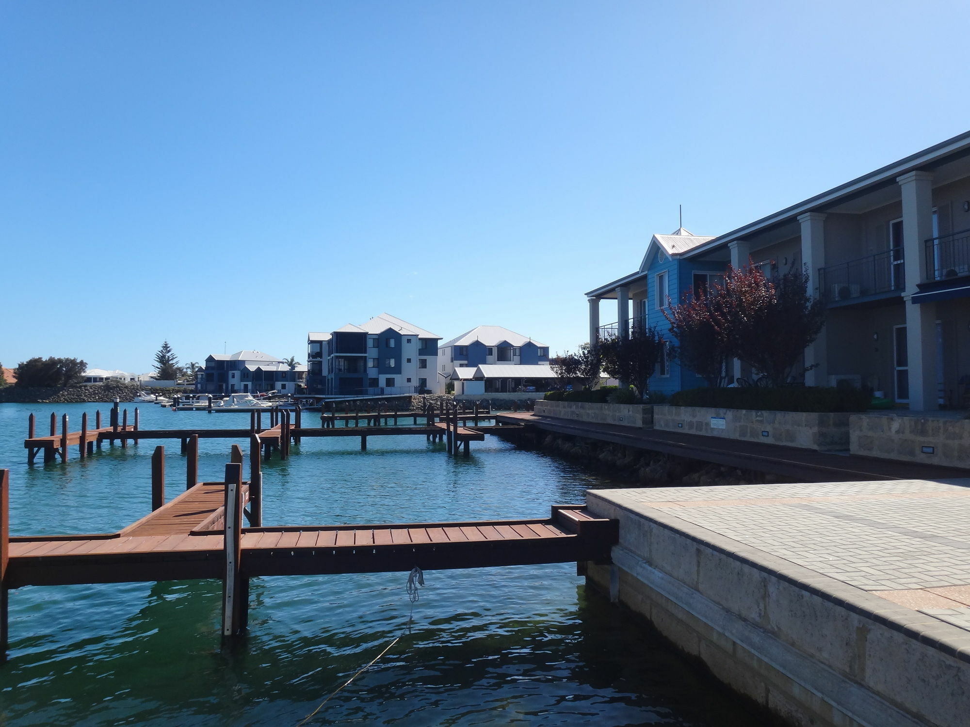 C Mandurah Apartment Resort Exterior photo